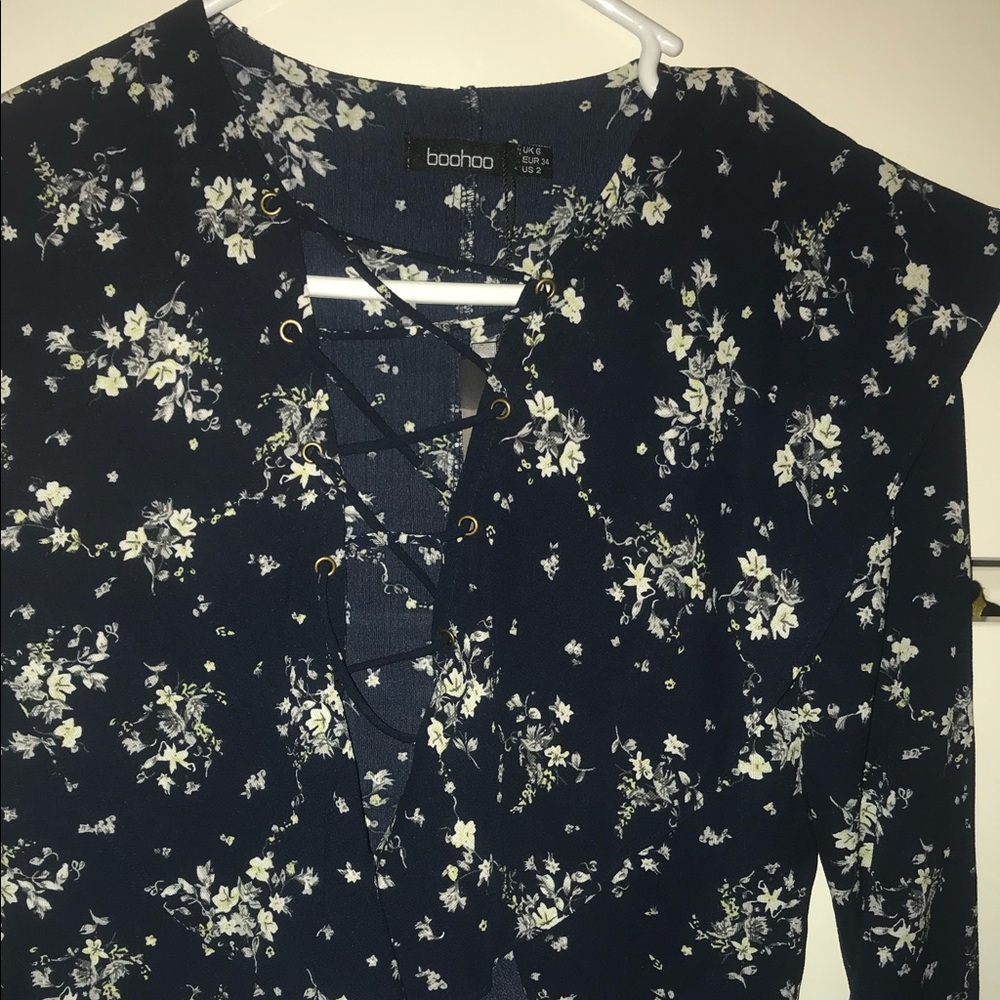 Long sleeve floral crop top